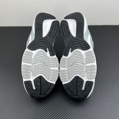 990 Grey Day