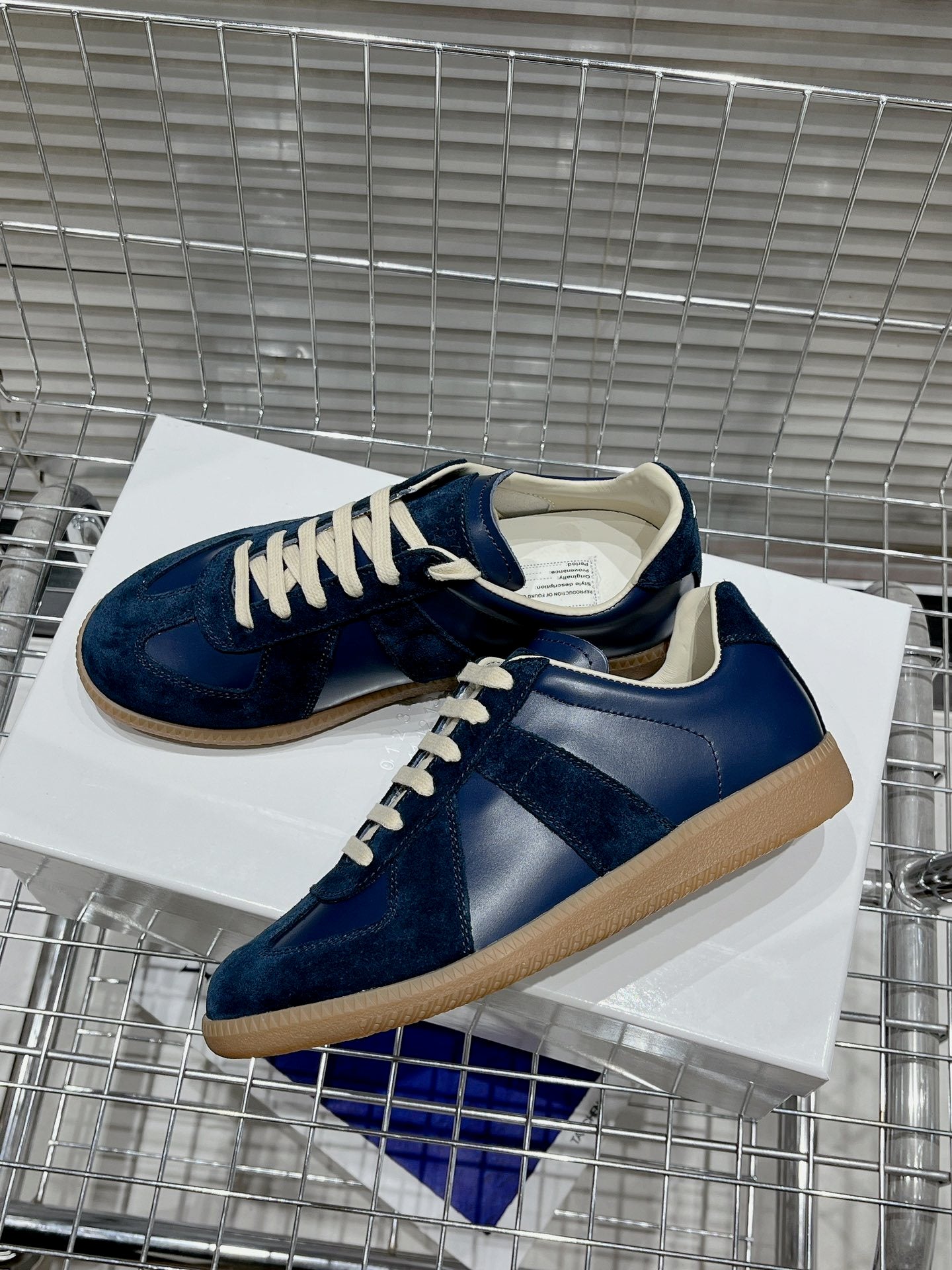 Maison Marine Blue Gum Sole