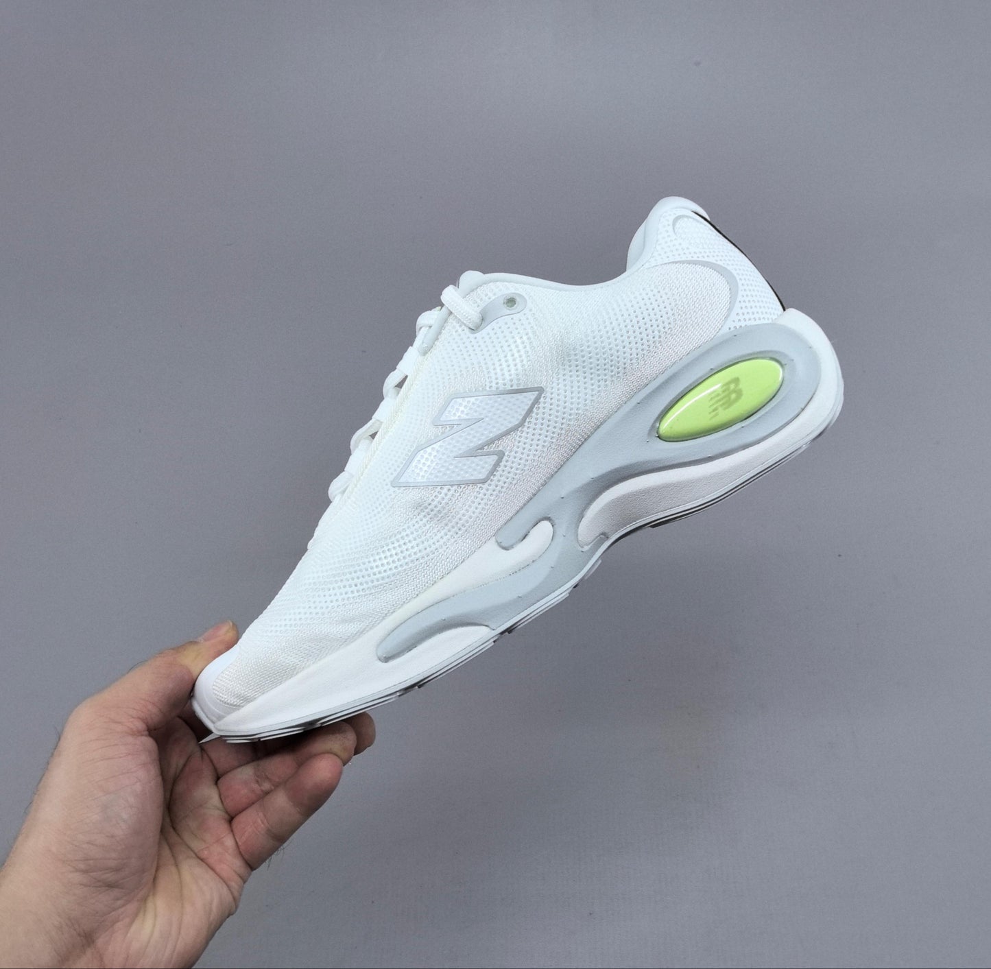 AC Runner White