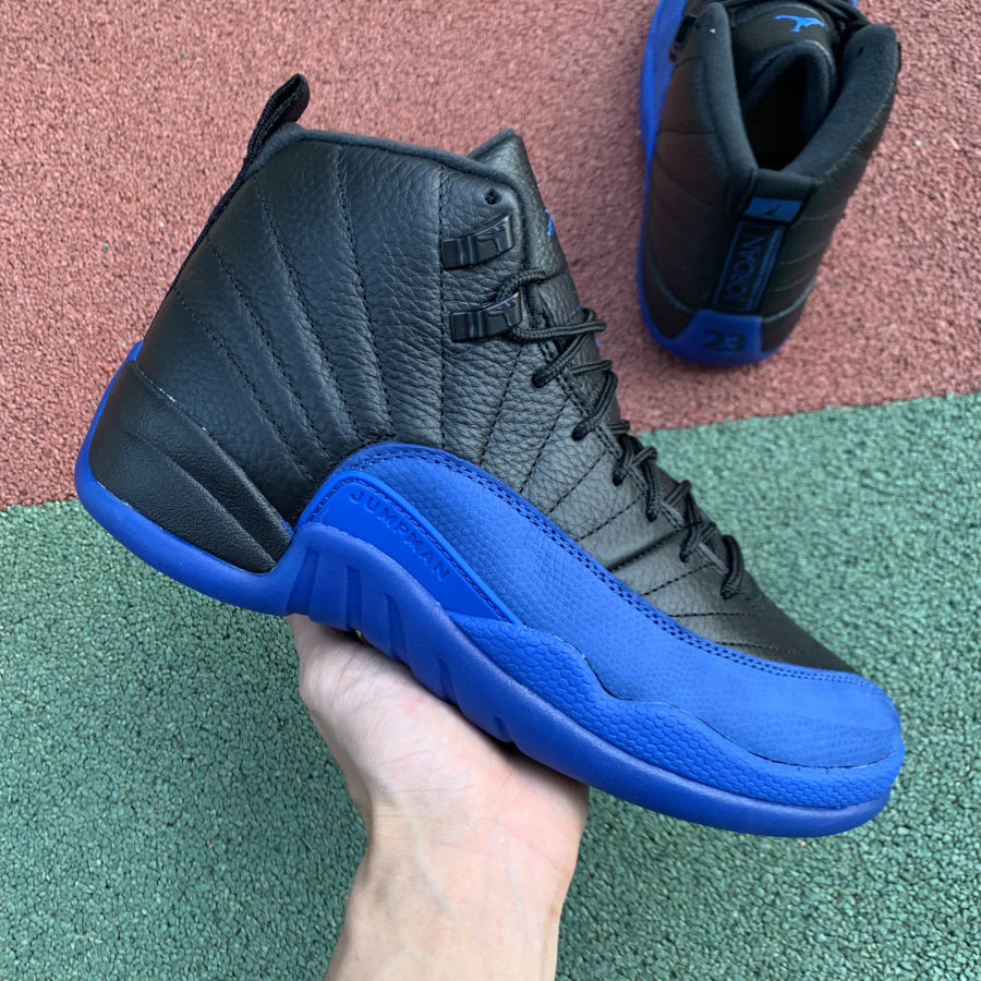 12 Royal