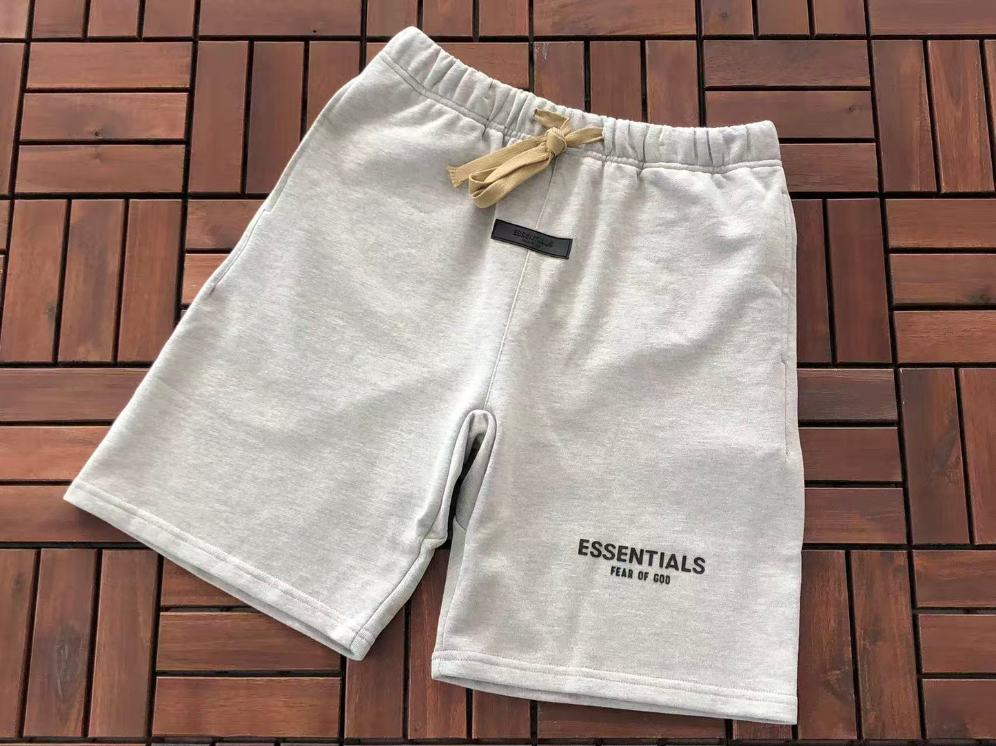 Conjuntos Essentials