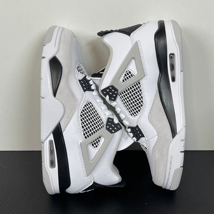 AJ4 Military Black