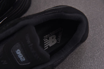 992 Triple Black