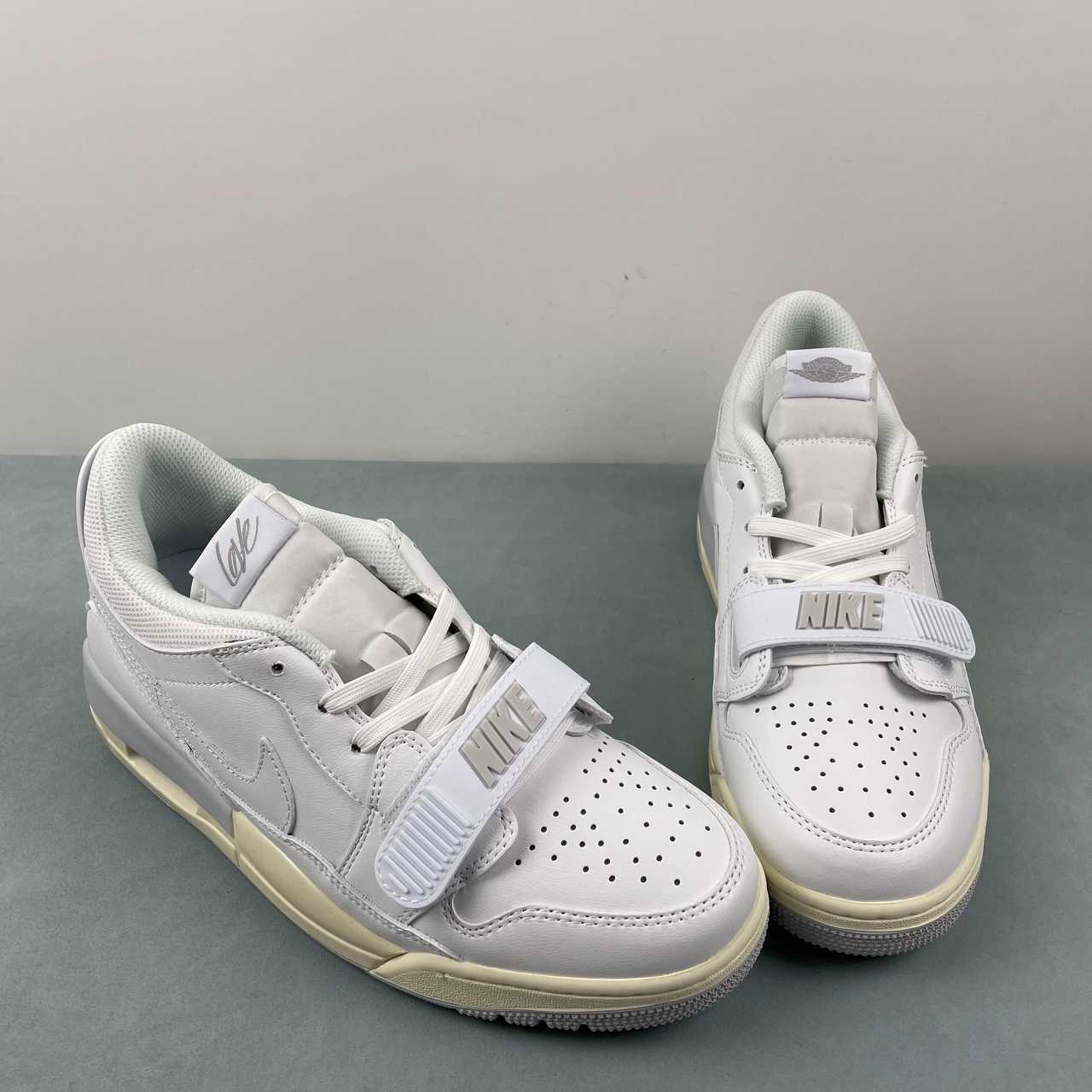 Legacy 312 Retro White