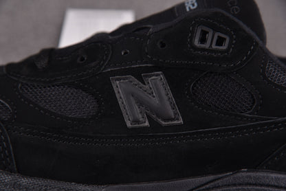 992 Triple Black