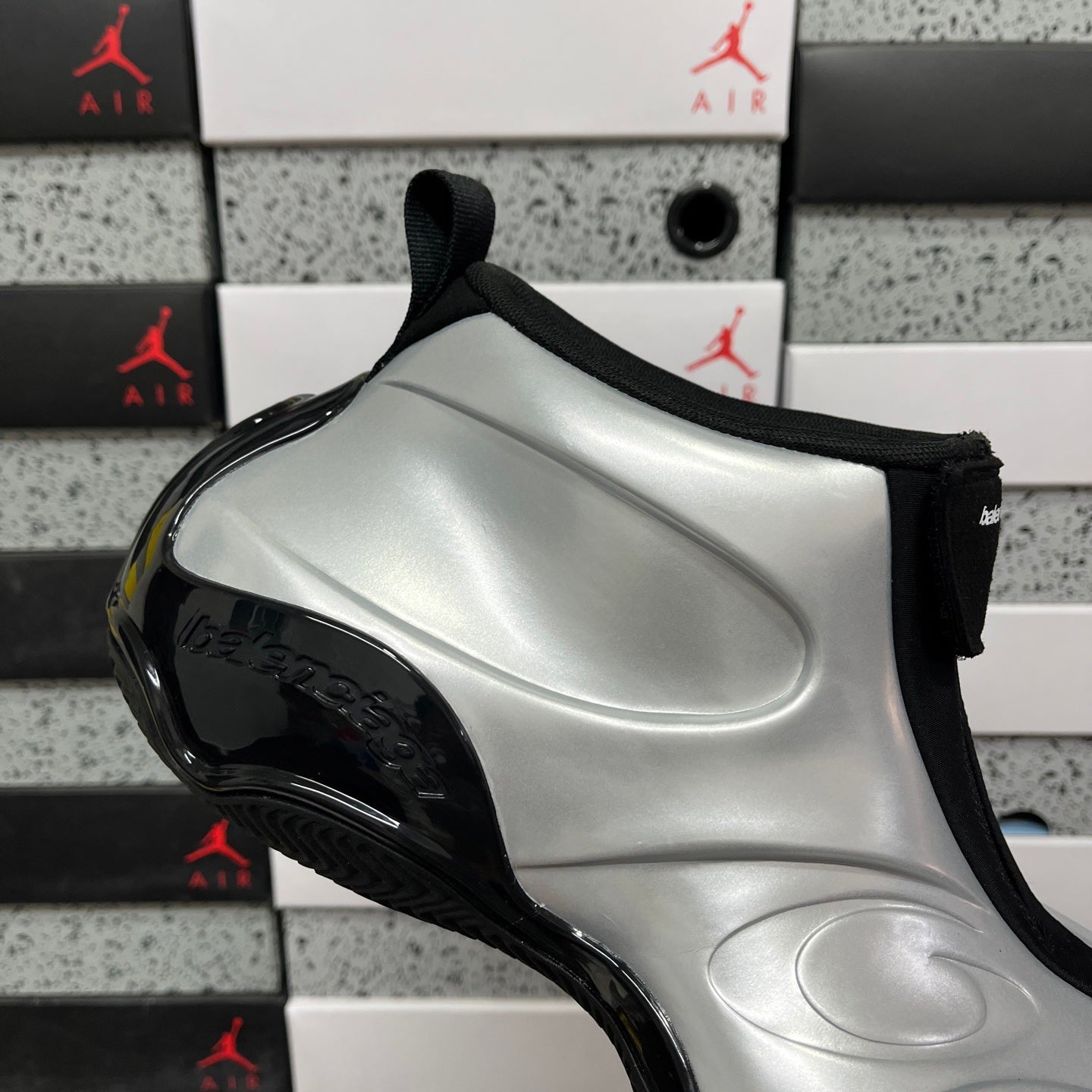BLG Basketball Grey
