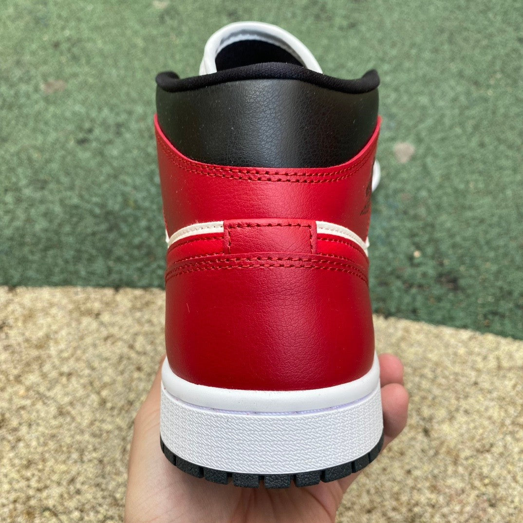 AJ1 MID Gym Red Black White