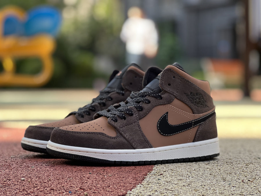 AJ1 MID Dark Chocolate