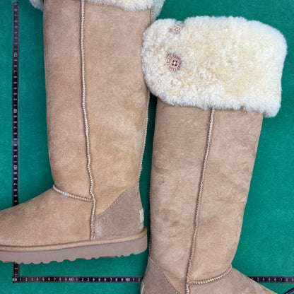 UGG Bailey II