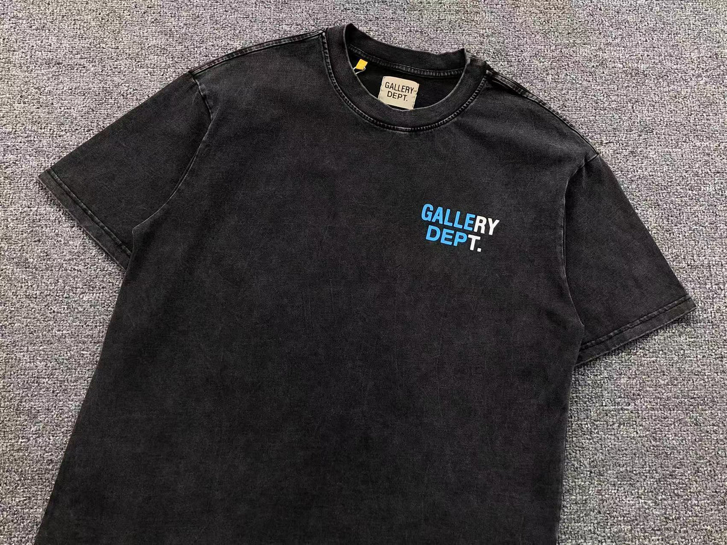 T-shirt GALLERY DEPT
