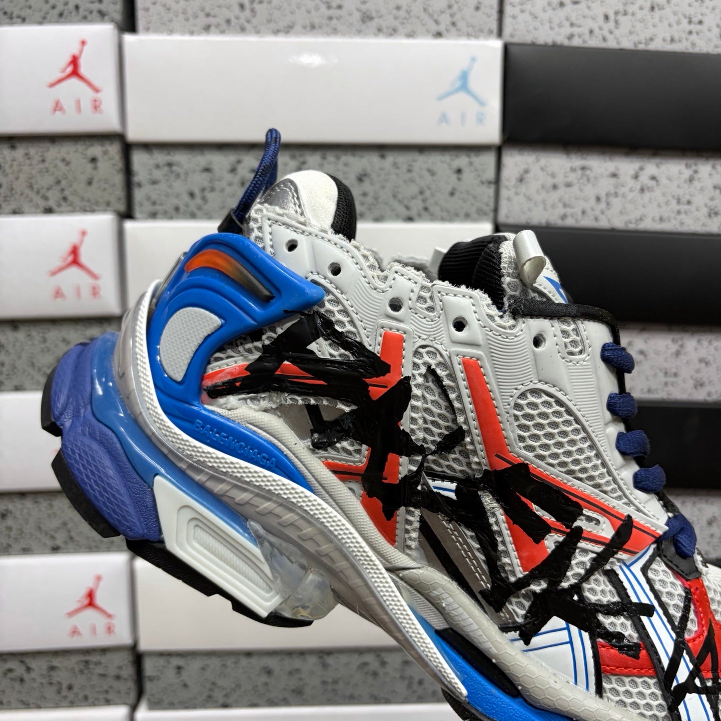 BLG Runner 7.0 Graffiti -Grey/Black/Blue