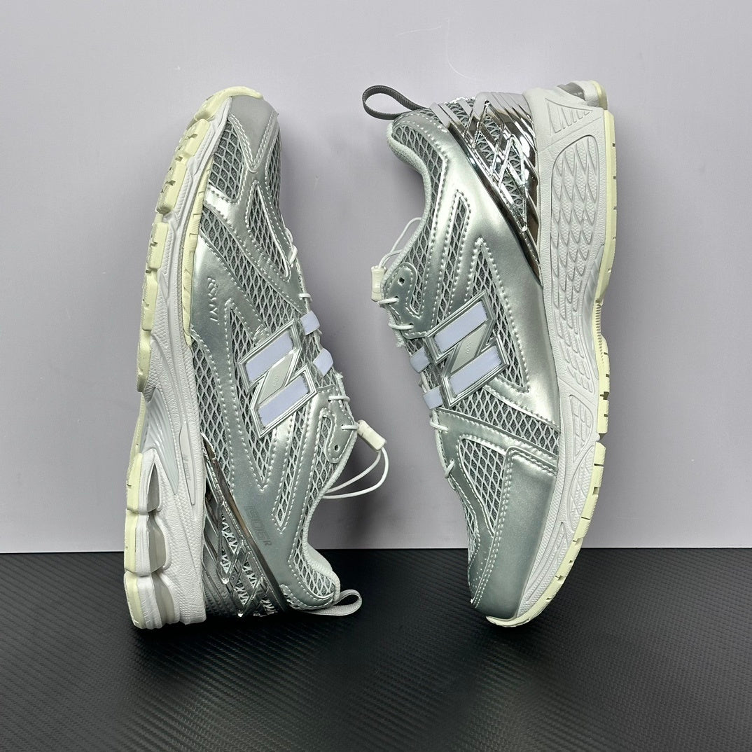 1906 Metallic Silver / Ivory