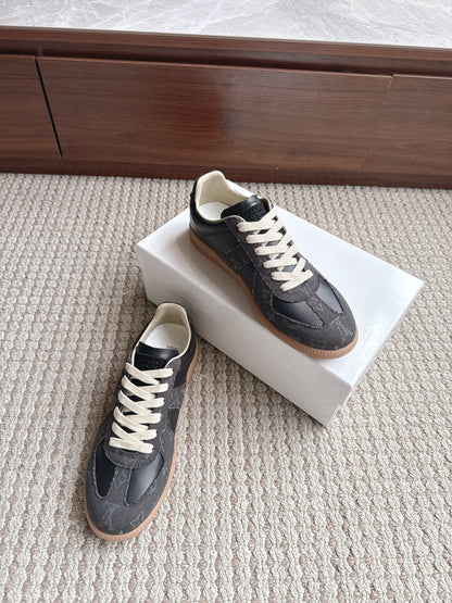 Maison L V Black