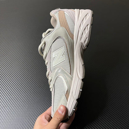530 Light Elephant Grey