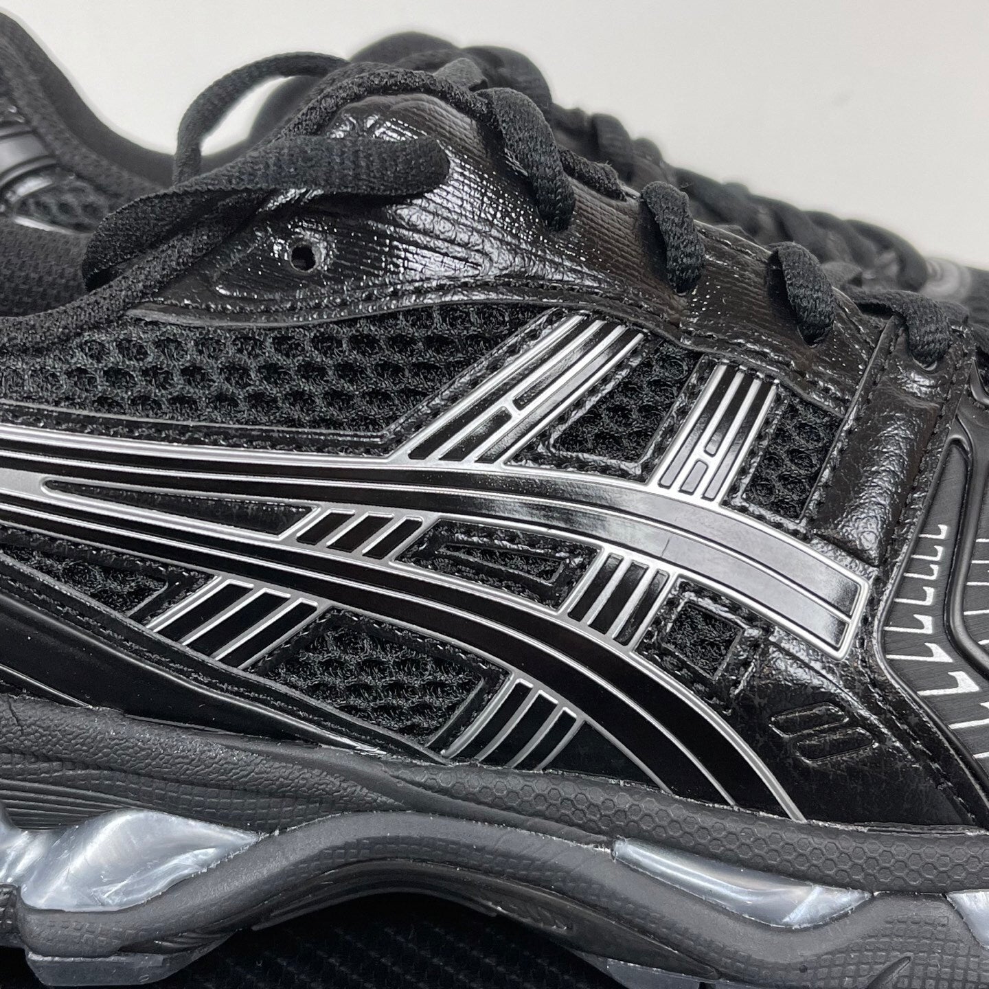 Kayano 14 Black