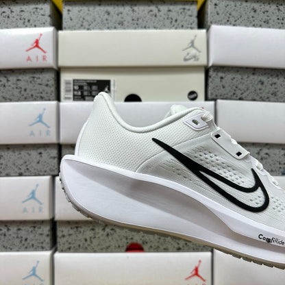 Quest 6 White