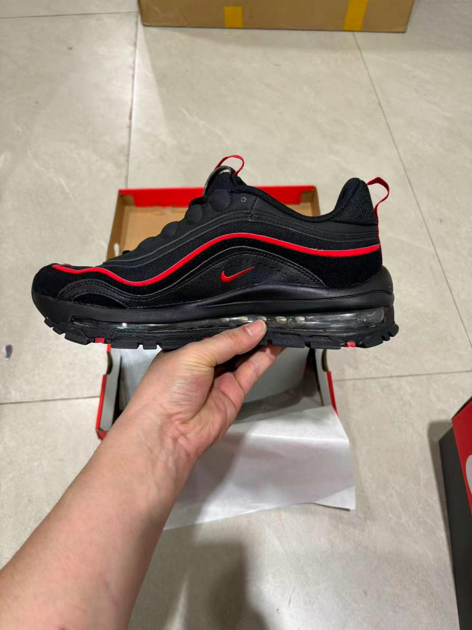 97 Black Anthracite Picante Red