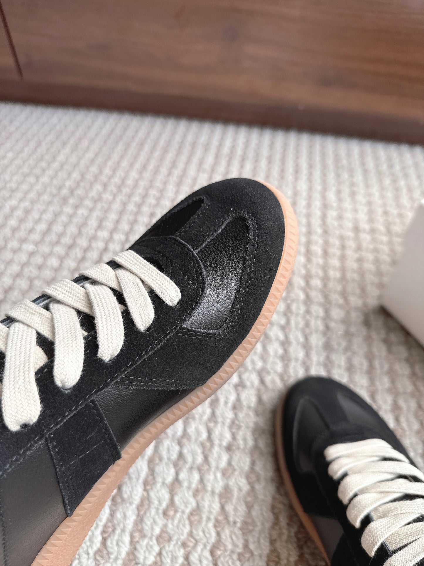 Maison  Brown Gum Sole