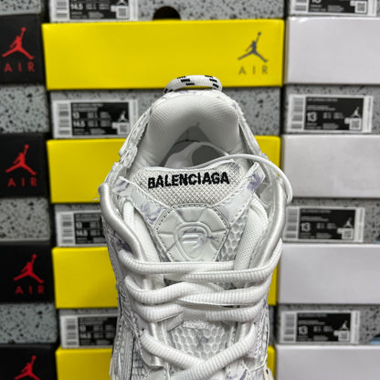 BLG Runner Graffiti White Blue
