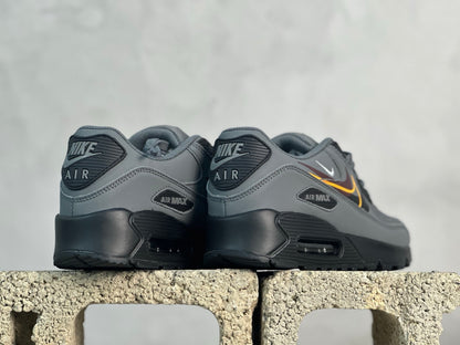 90 Triple Black