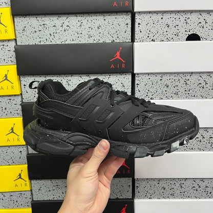 BLG Track Signature - Black