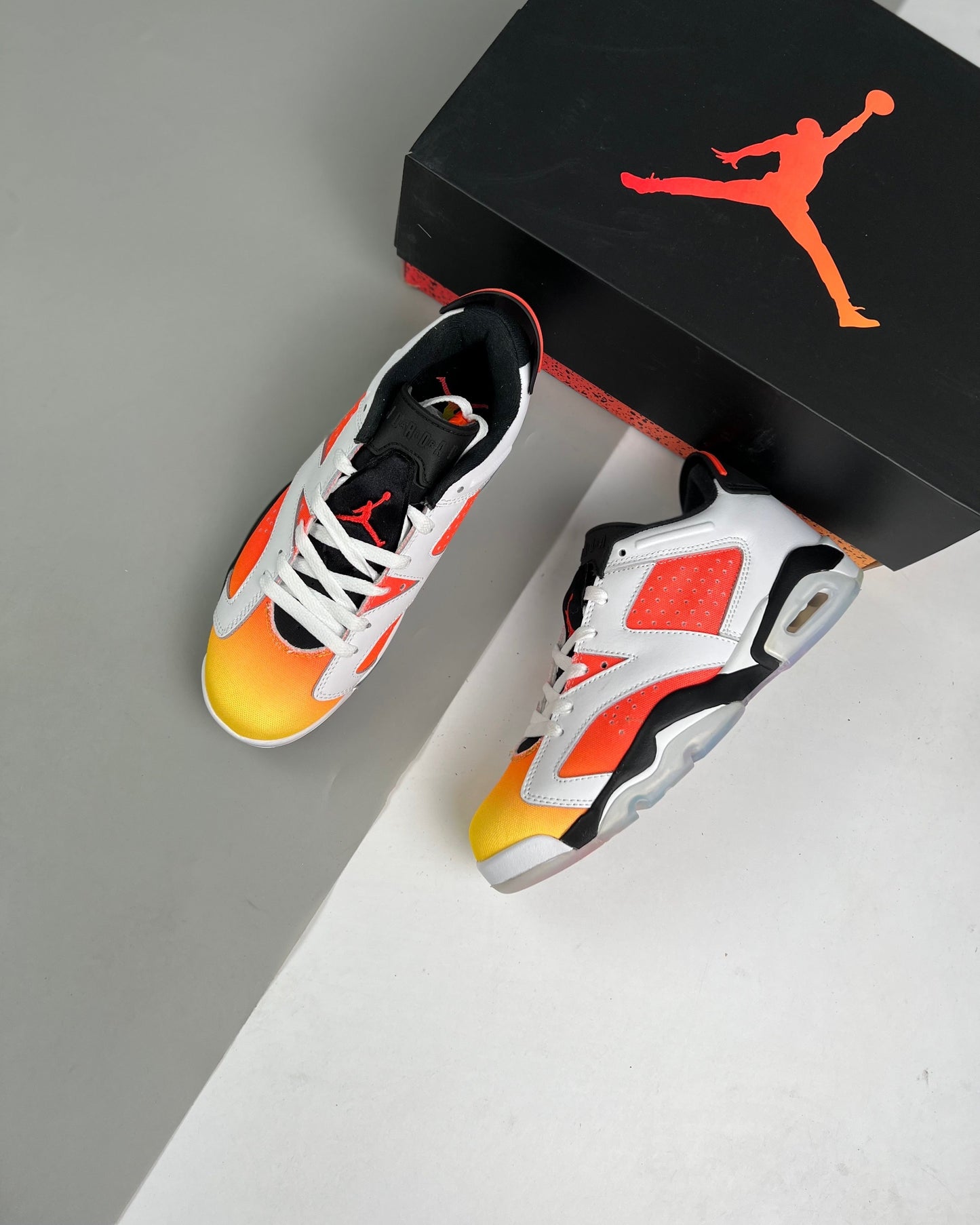 AJ6 Retro Low SE Dongda