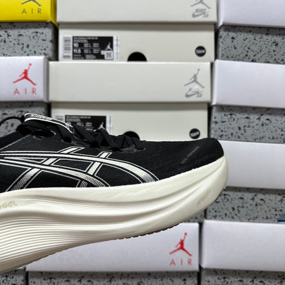 GEL-NIMBUS 27 White/Black