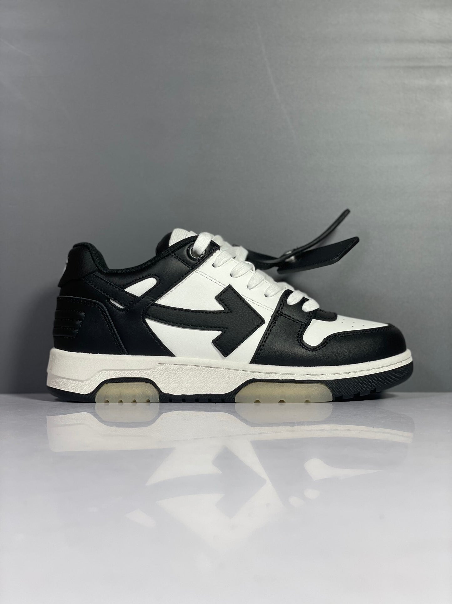 Out Of Office White Pure Panda