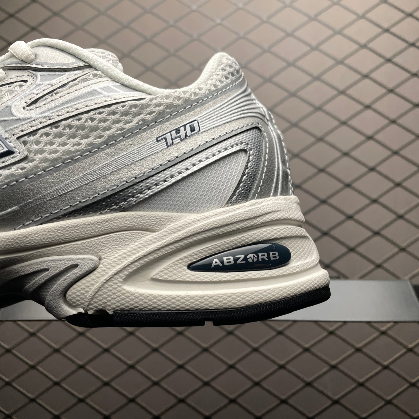 740 Silver / White / Black