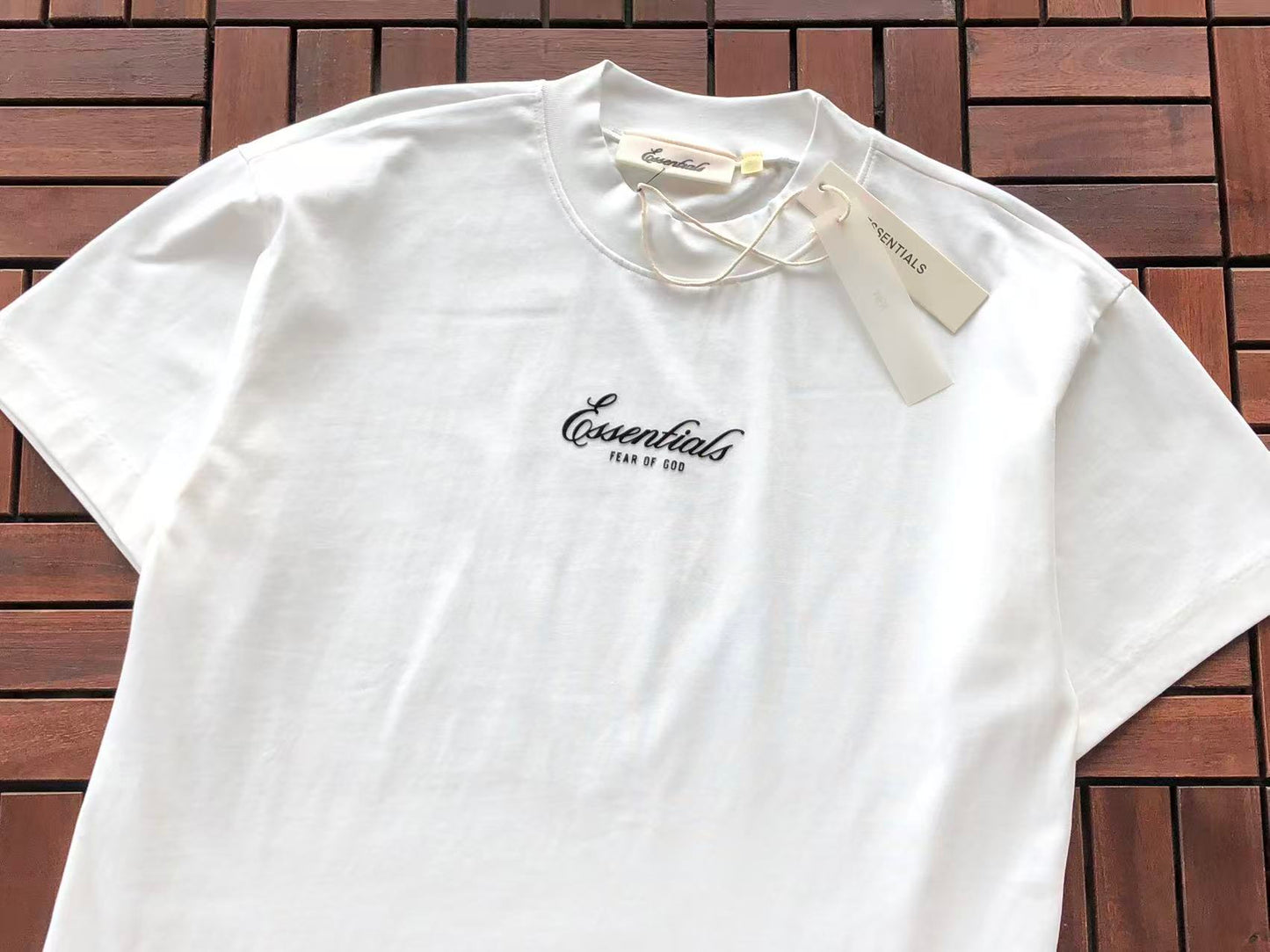 T-Shirts ESSENT