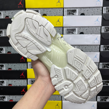 BLG Runner 7.0 Graffiti - White Black