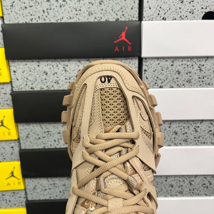 BLG Track Full Beige