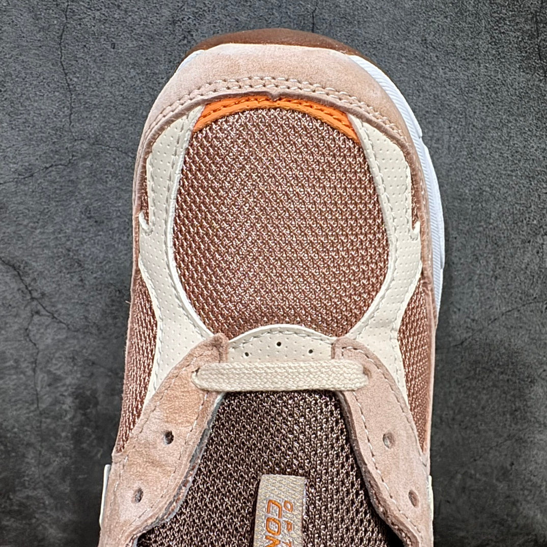990 Apricot / Sea Salt