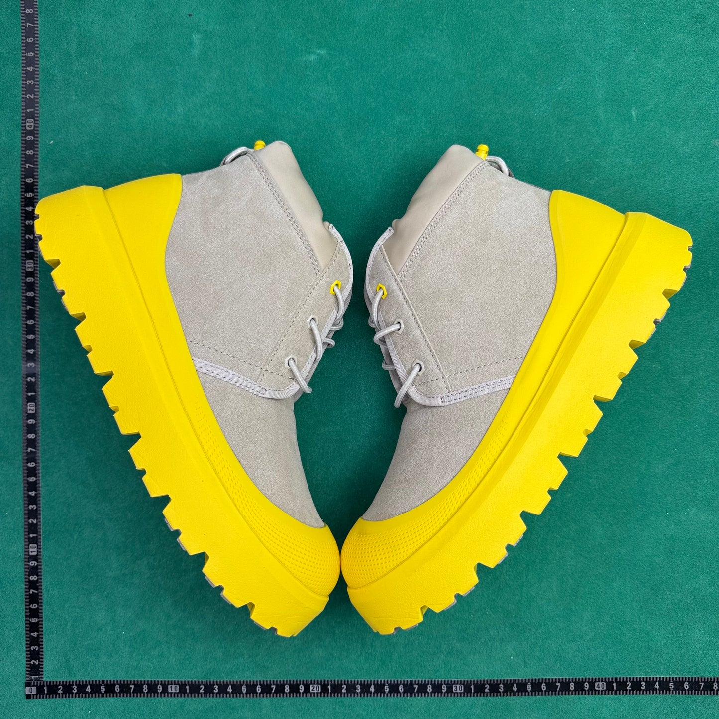 TT UGG WEATHER HYBRID