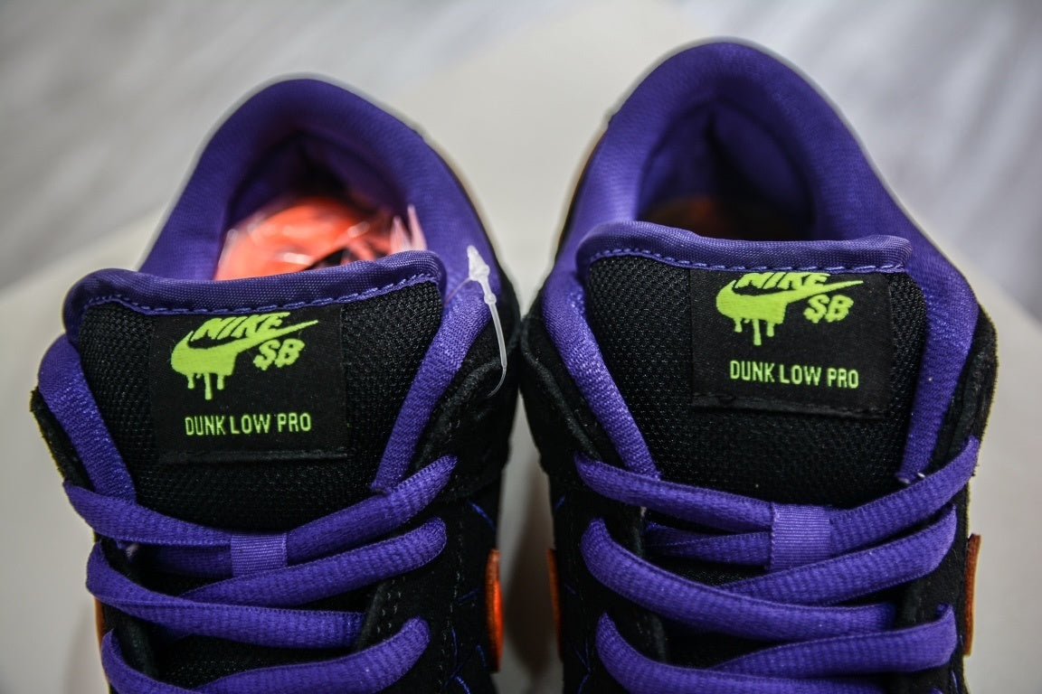 Dunk SB Night of Mischief