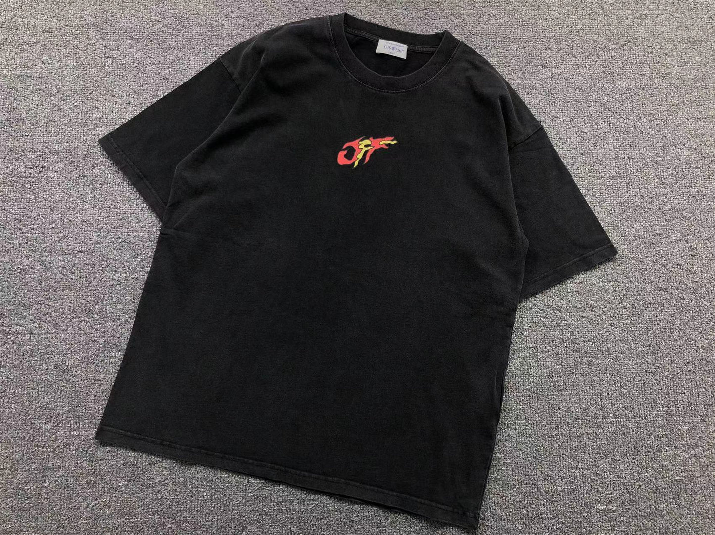 T-shirt Off