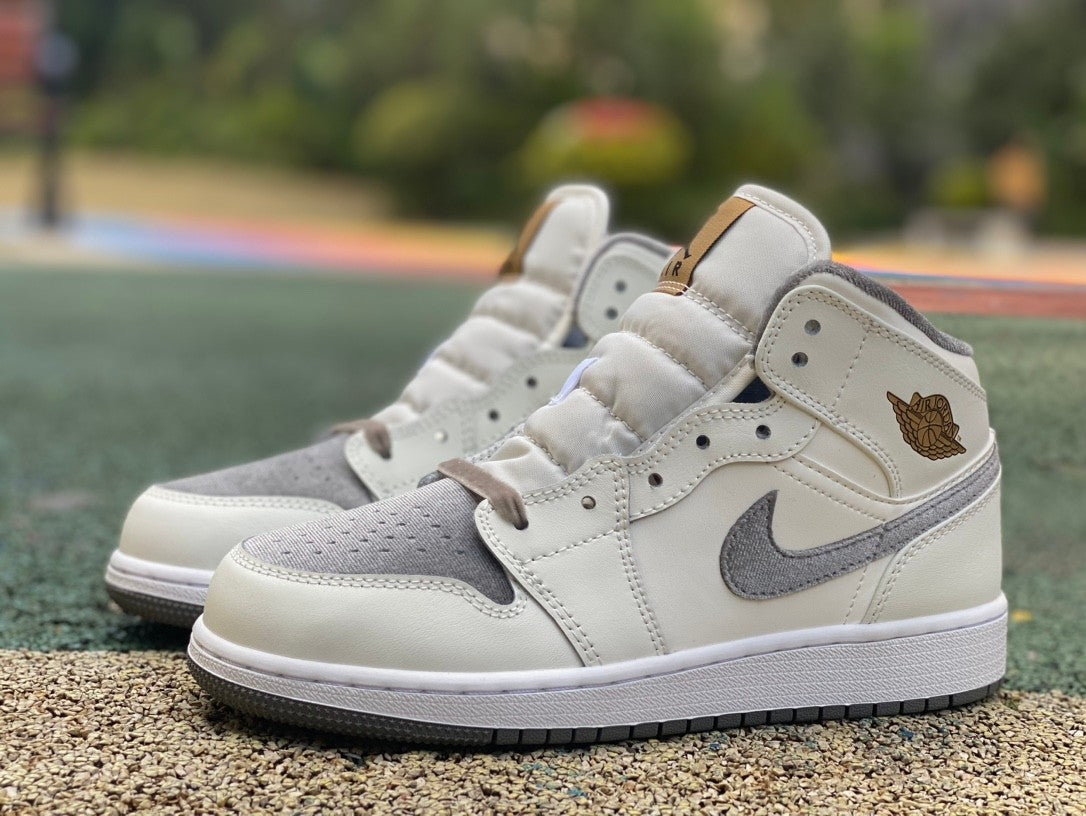 AJ1 MID Sail Metallic Gold Flat Pewter
