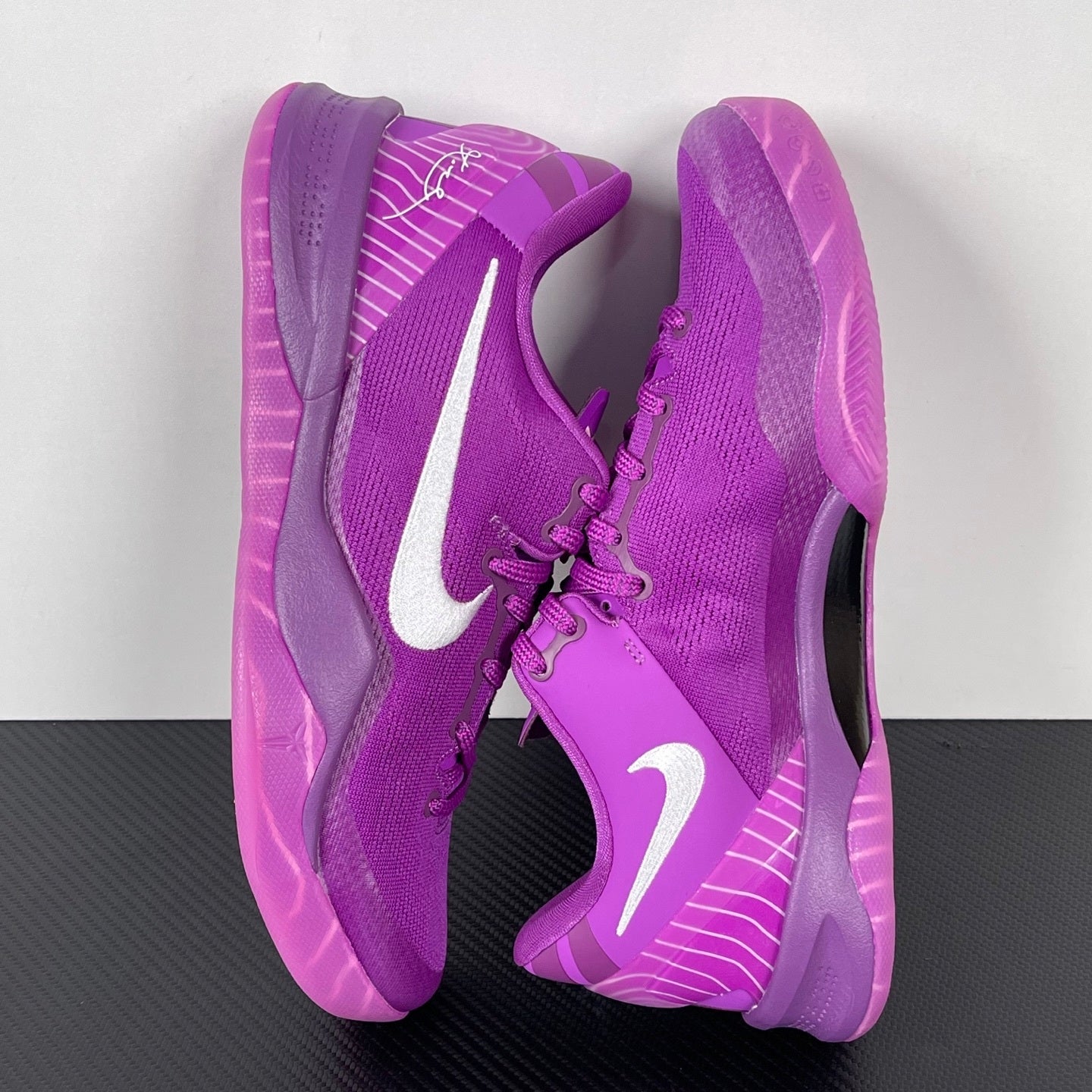 KB8 EYBL Hyper Violet