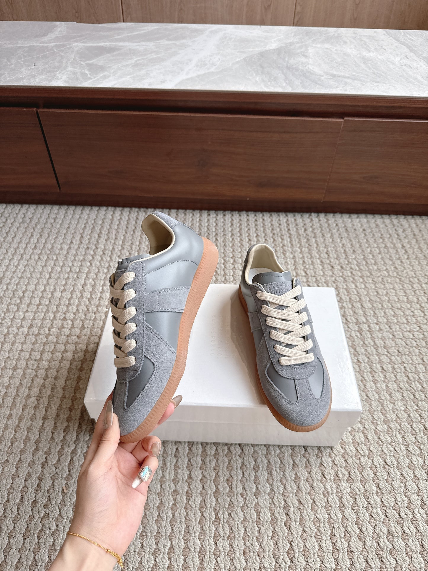Maison Light Blue Lether