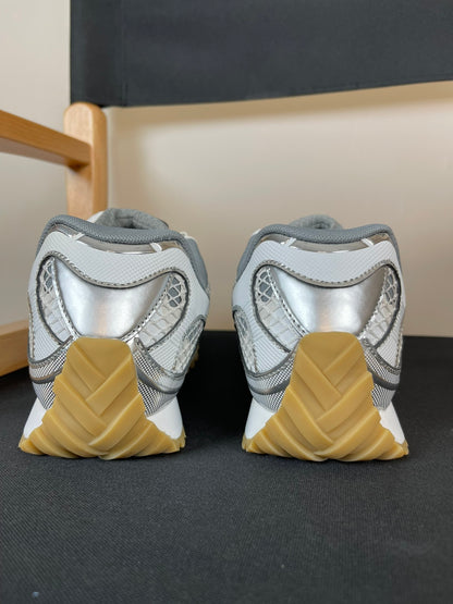 BV Orbit Silver and White