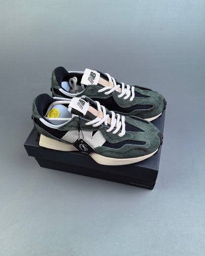 327 Green Dark and Black