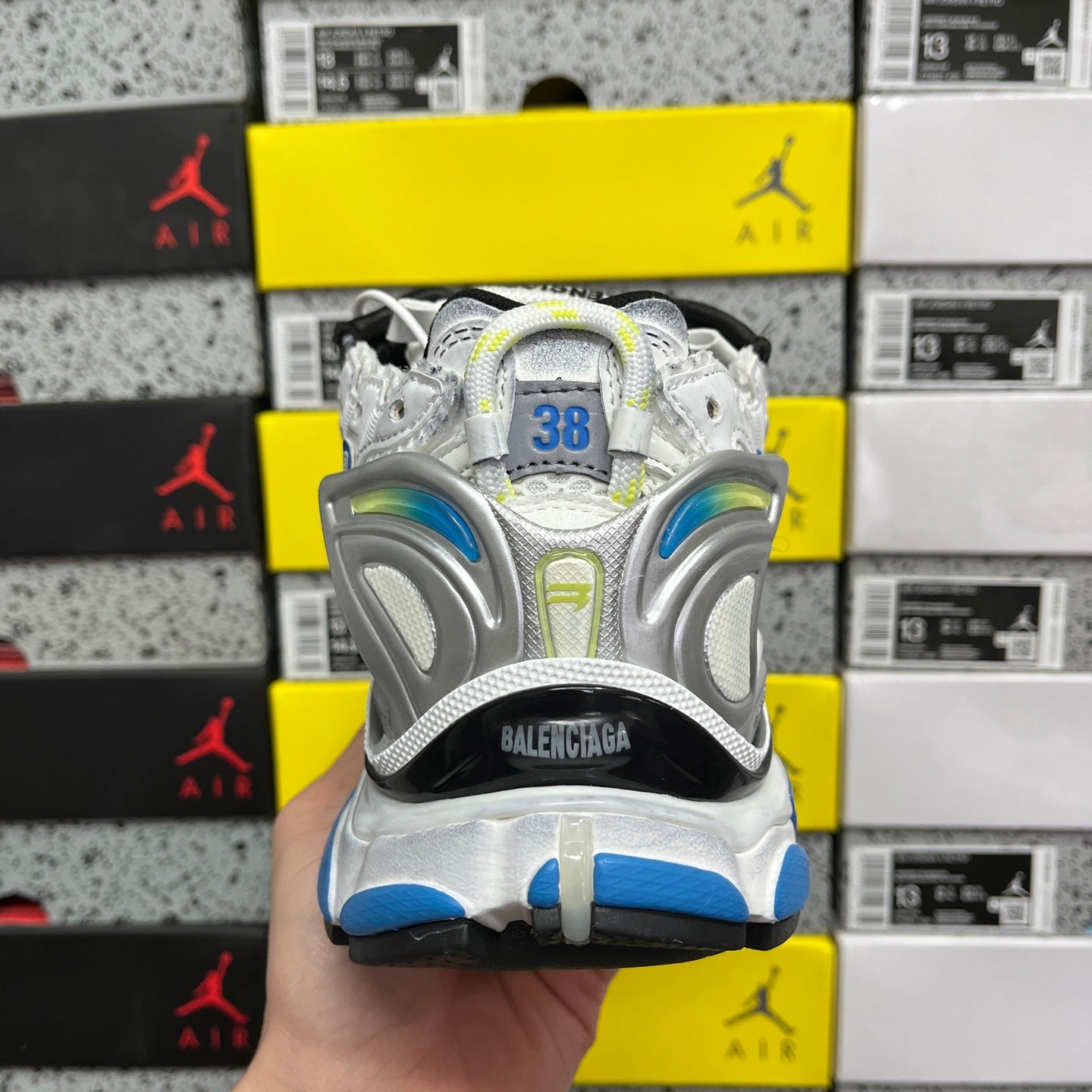 BLG Runner White/Black/Blue/Yellow