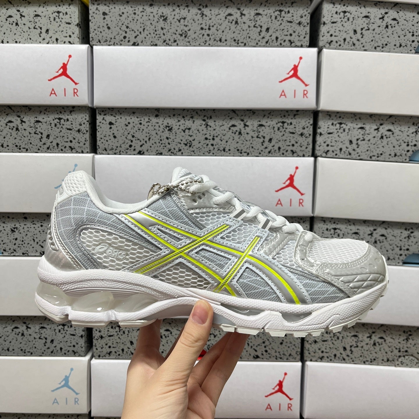 GEL-NIMBUS 10.1 White/Yellow