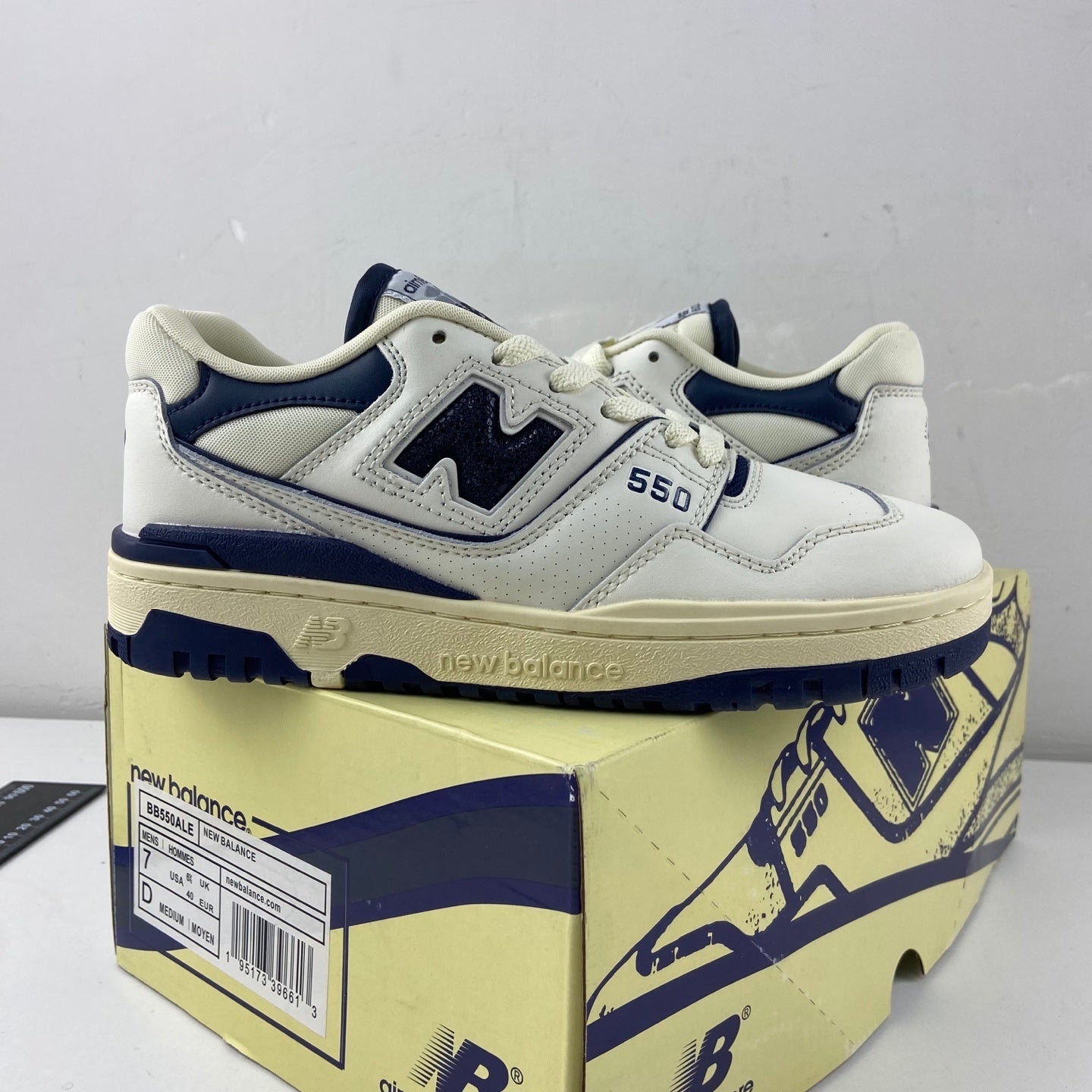 550 Aimé Leon Dore White Navy