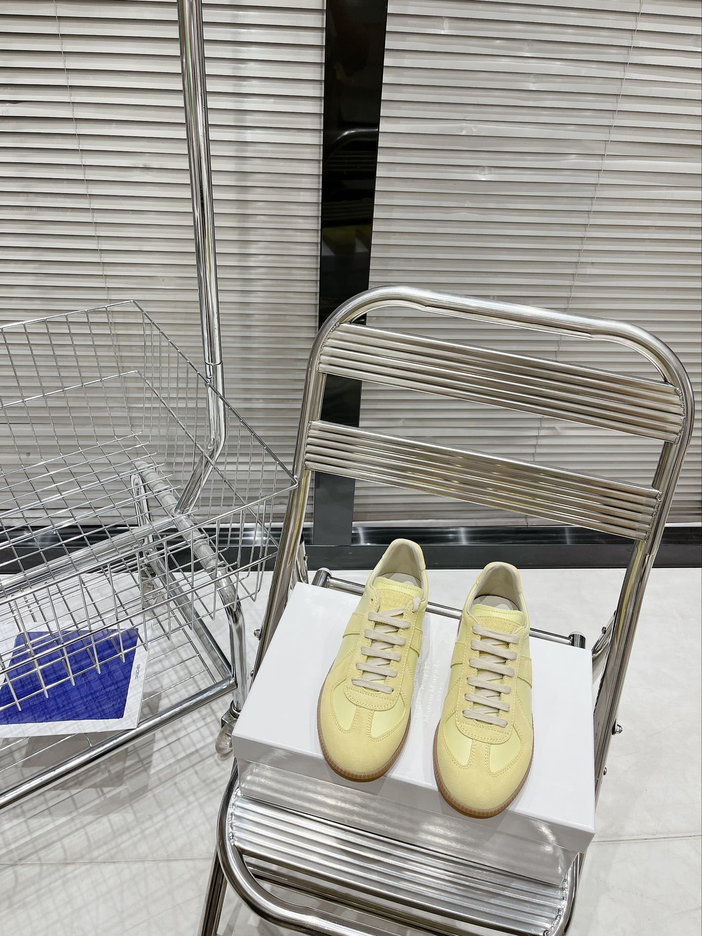 Maison Yellow Gum Sole