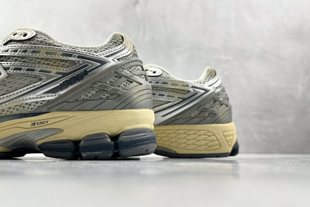 1906 Grey Cream