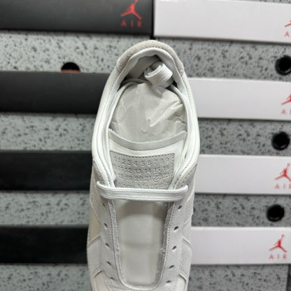 Maison  Pure White