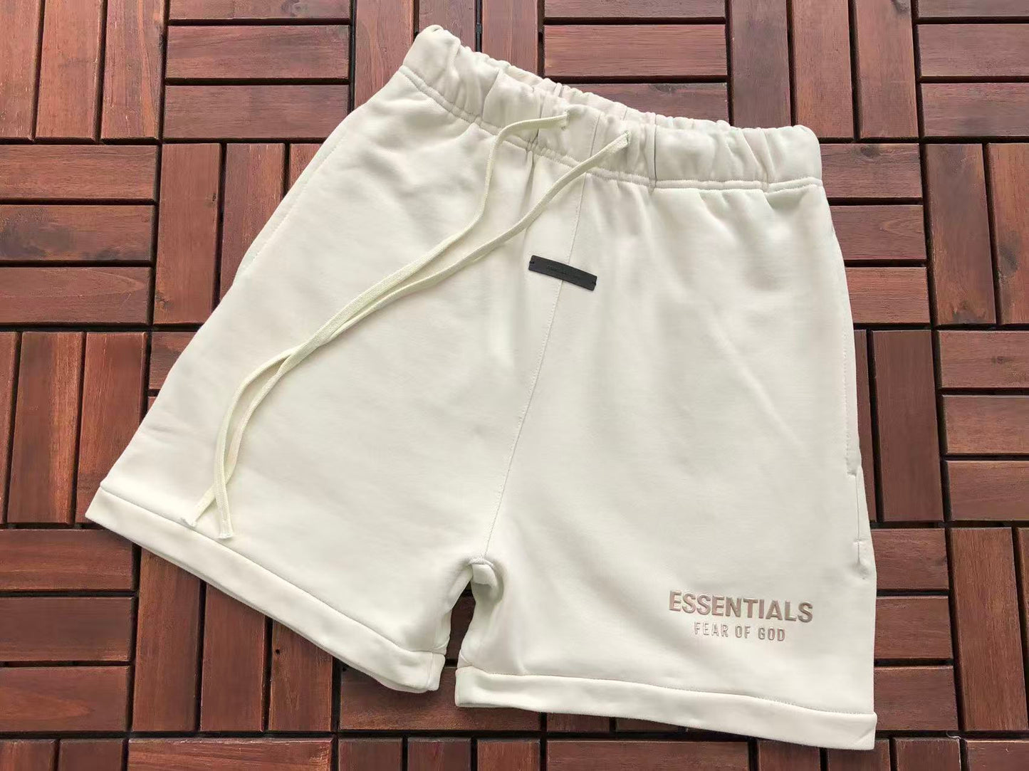 Conjuntos Essentials