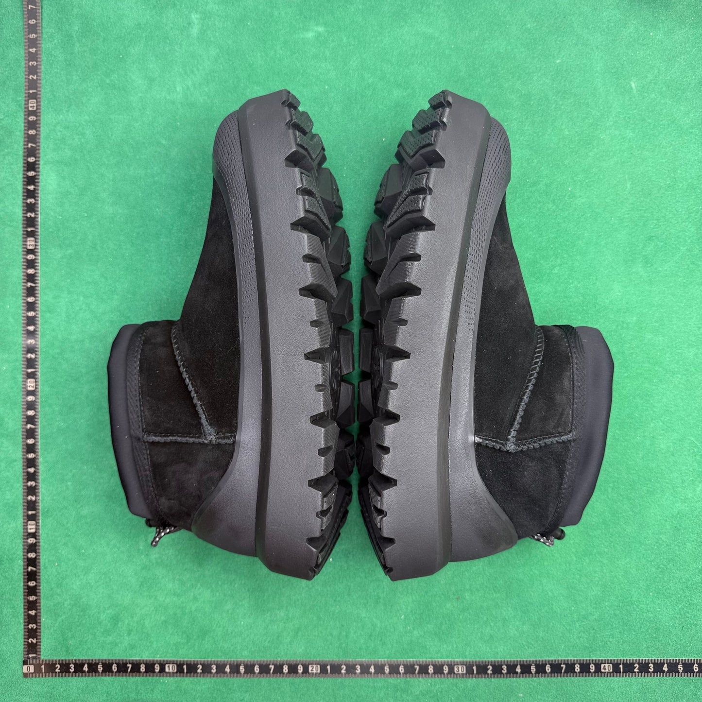TT UGG CL ULTRA MINI WEATHER