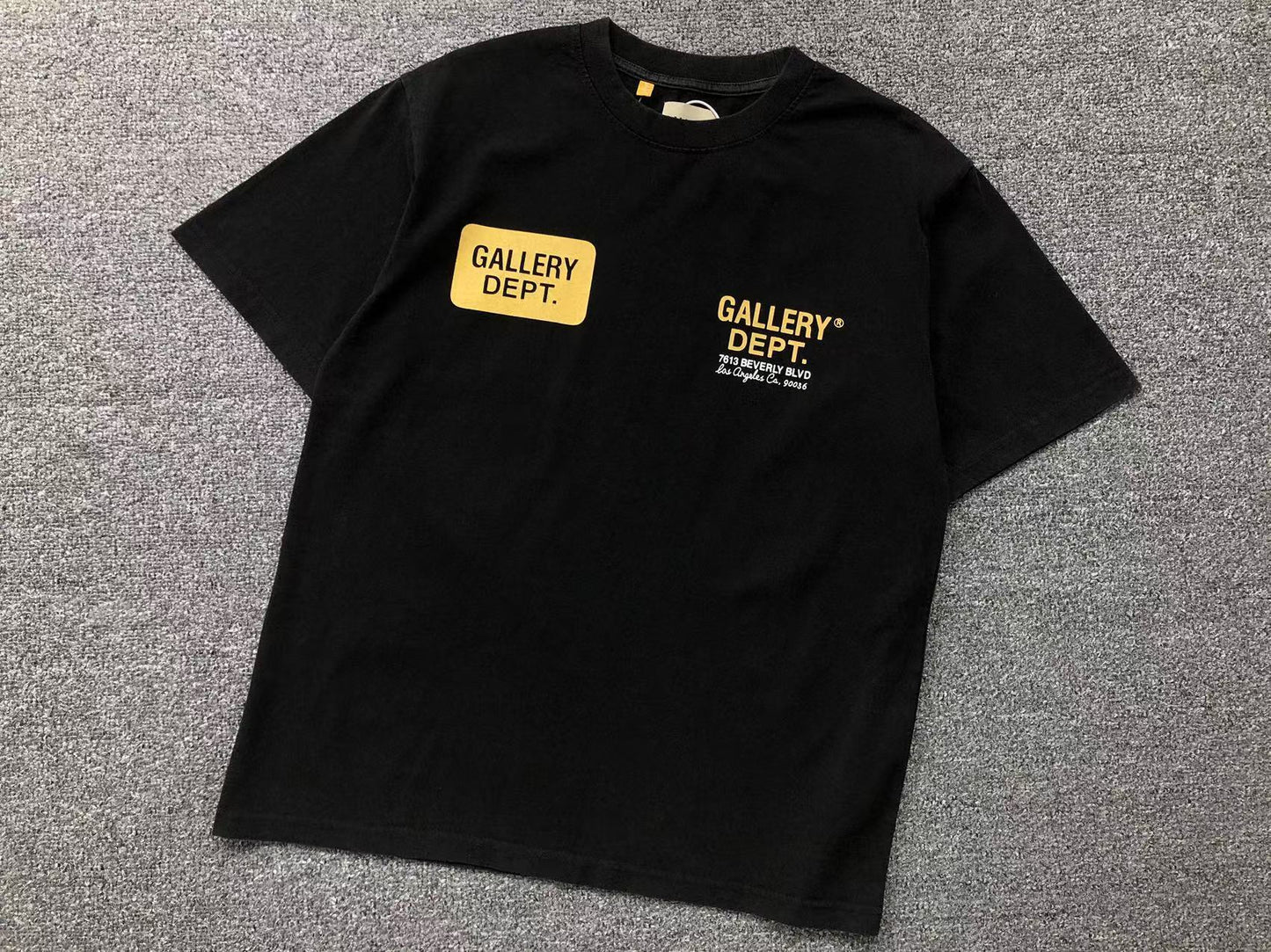 T-shirt GALLERY DEPT
